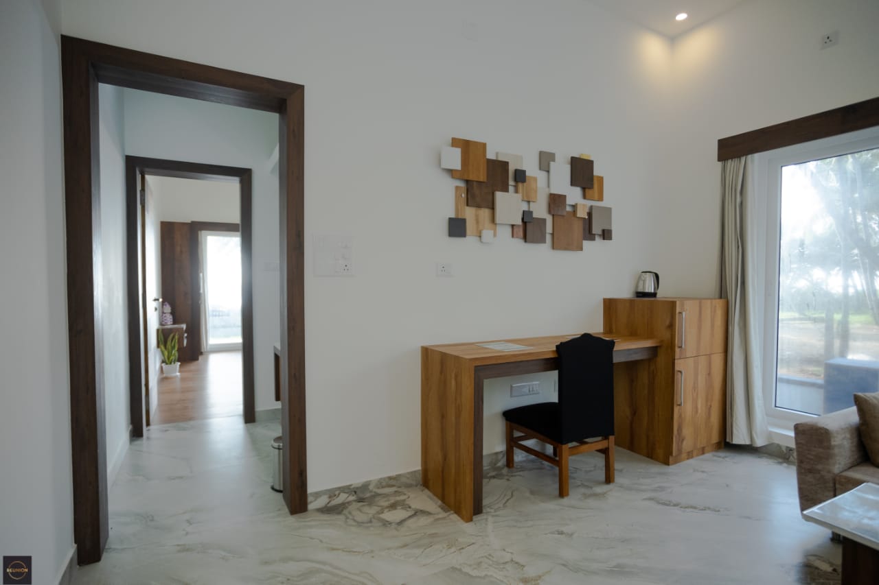 Ocean Manor gallery image 7