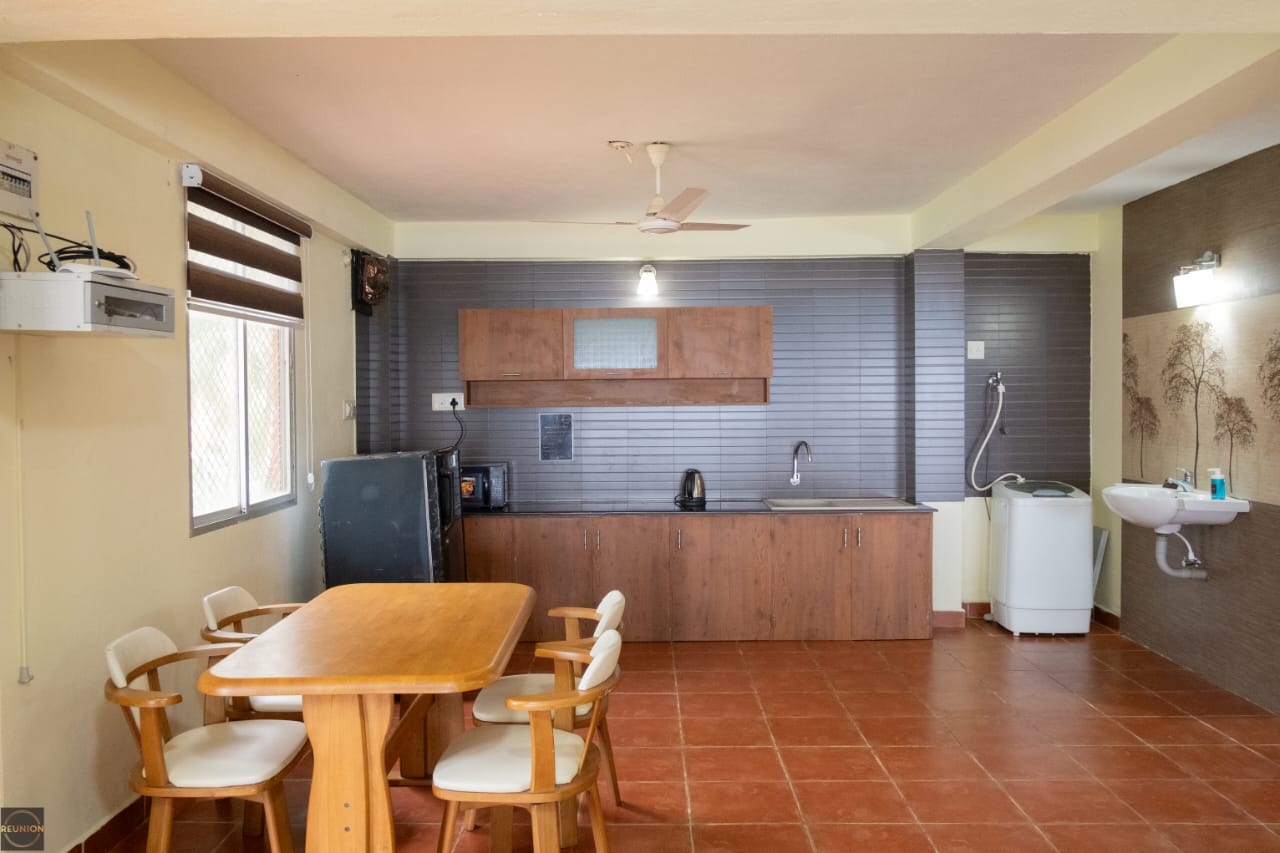 Ocean Waves gallery image 4